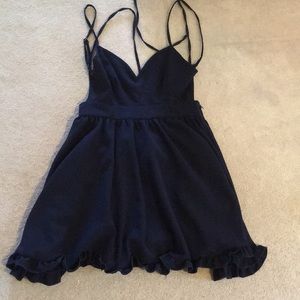 Lulu’s navy dress